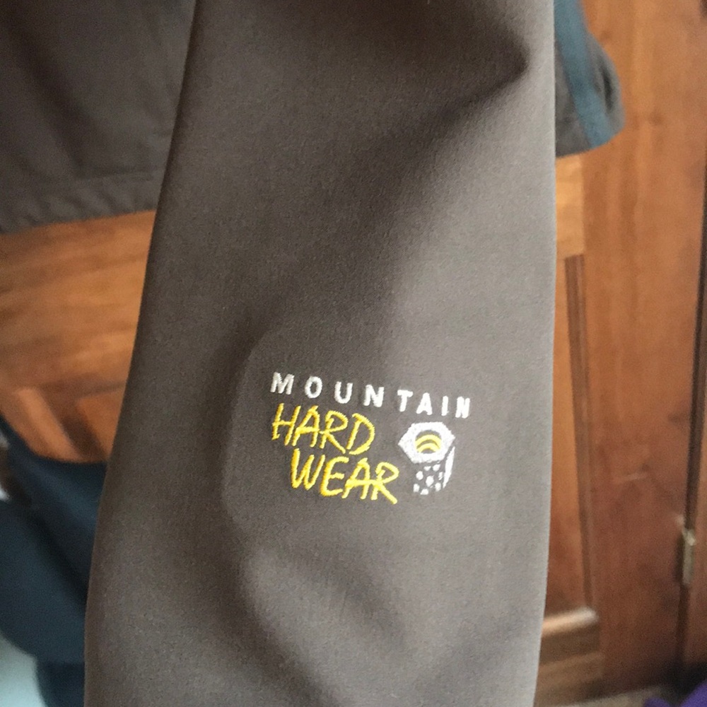 Women’s Mountain Hardware Soft Shell - image 2